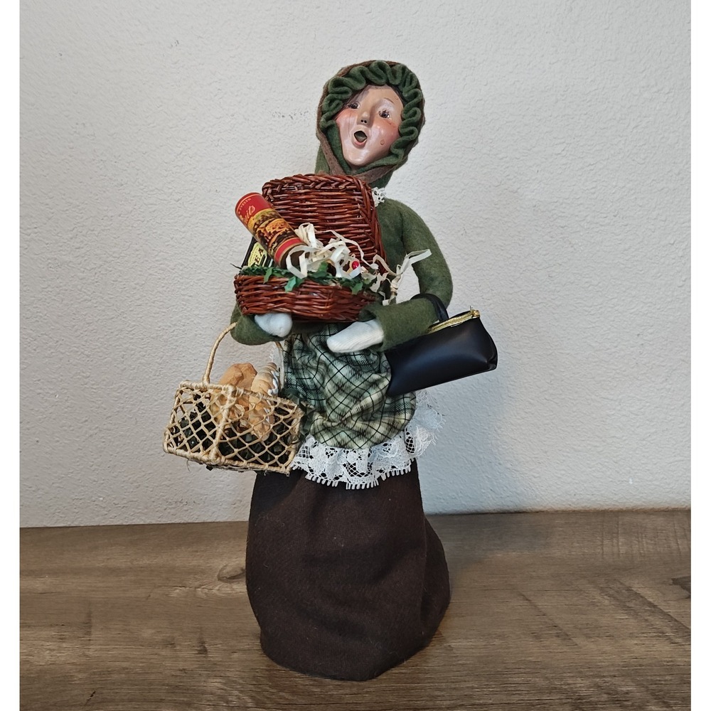 Byers Choice Traditional Shopper Caroler Woman Green Brown 2002 Limited 69/100